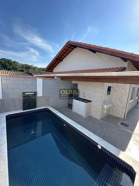 CASA NOVA COM PISCINA À VENDA NO BAIRRO NOSSA SENHORA DO SION EM ITANHAÉM
