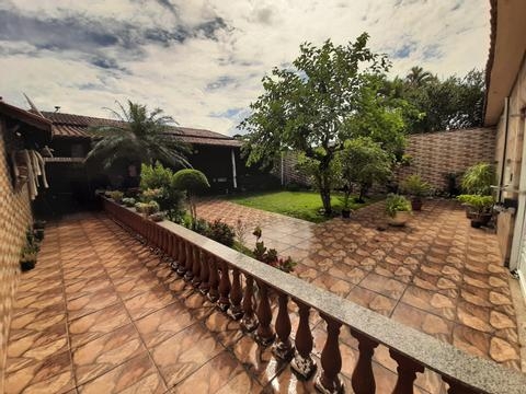 Casa à venda em Mongaguá, Balneário Itaguai, com 2 quartos, com 115.57 m²