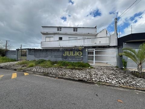 Sobrado à venda em Mongaguá, Itaóca, com 8 quartos, com 290 m²