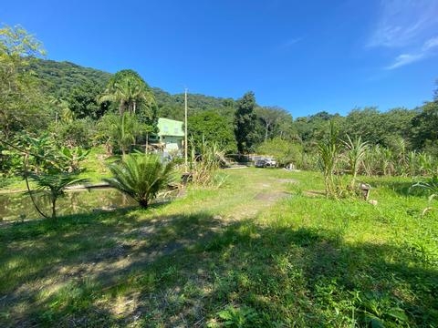 Chácara à Venda 24 Hectares com Piscinas, Lago para Pesca, Casa 2 Dorms e 5 Suítes – Vida Tranquila no Campo