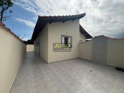 Casa à venda em Itanhaém, Balneário Gaivotas, com 2 quartos, com 60 m²