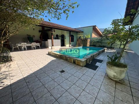 Casa à Venda – Flórida – Praia Grande/SP, Amplo Terreno, Lazer Completo.