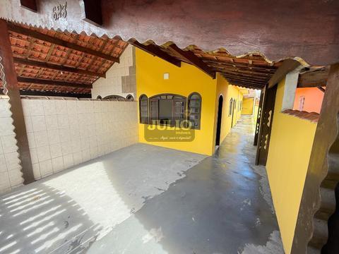 Casa à venda em Mongaguá, Itaóca, com 2 quartos, com 79 m²