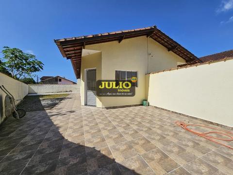 Casa à Venda em Itanhaém – 2 Dormitórios, Suíte e Terreno Amplo só 250mil