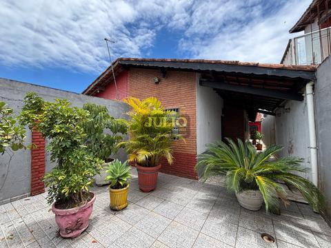 Casa + Edícula à venda em Mongaguá! Excelente oportunidade!