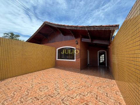 CASA Á VENDA NO JD. PRAIA GRANDE EM MONGAGUÁ - CASA BEM LOCALIZADA, PRÓXIMO AO MAR